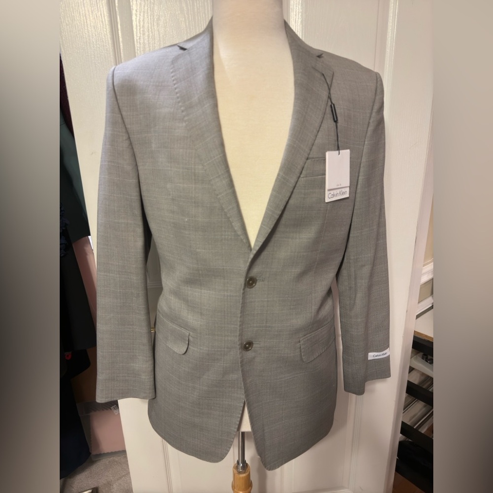 Calvin Klein Slim Fit Professional Sports Jacket 100% Wool Light Grey NWT 38R